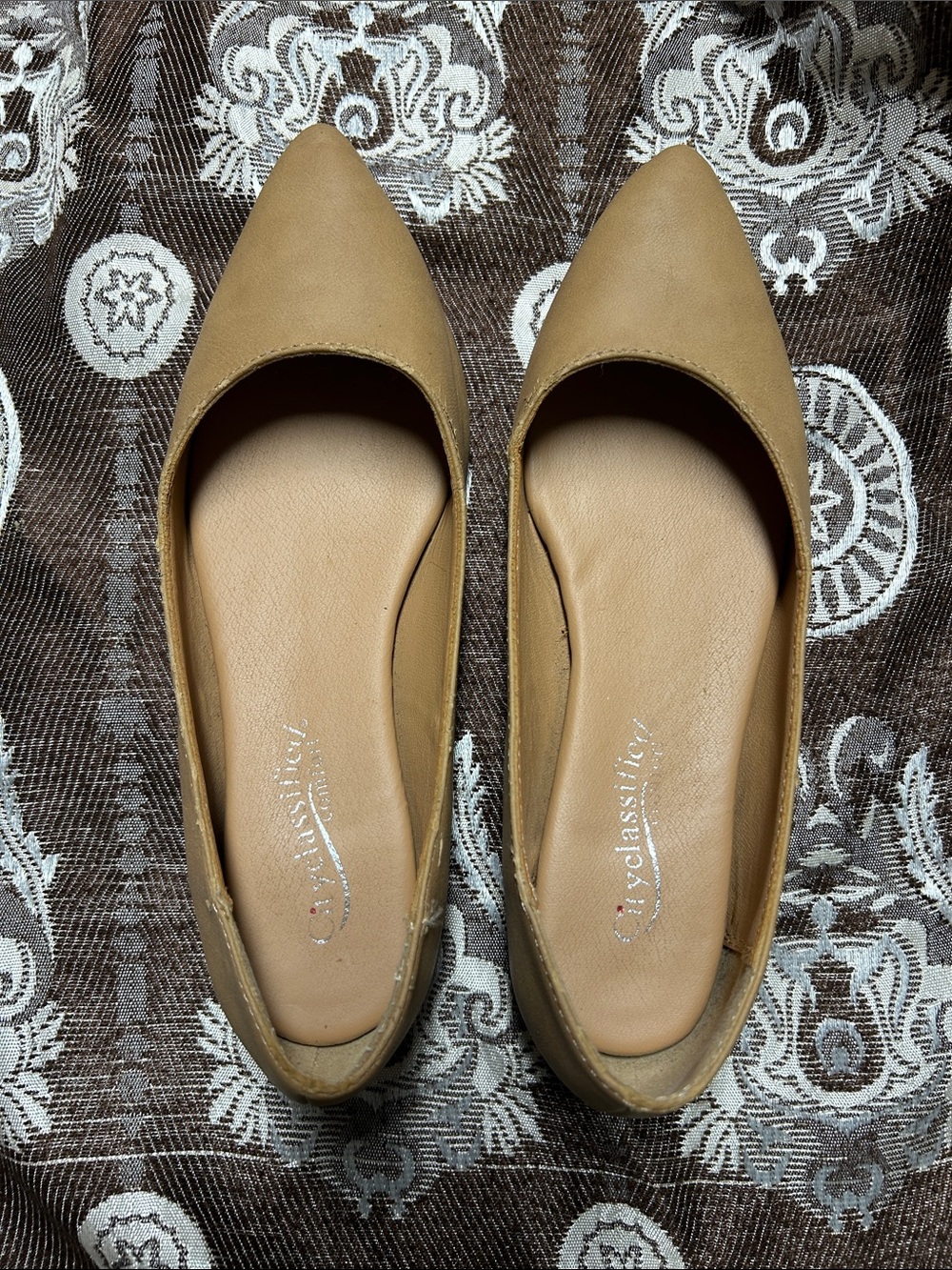 Cityclassified Women's Pointed-Toe Flats in Tan